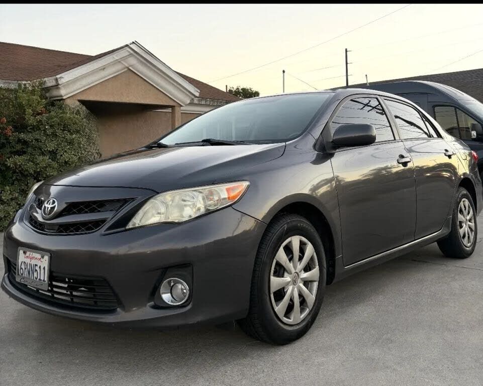 2011 TOYOTA Corolla
