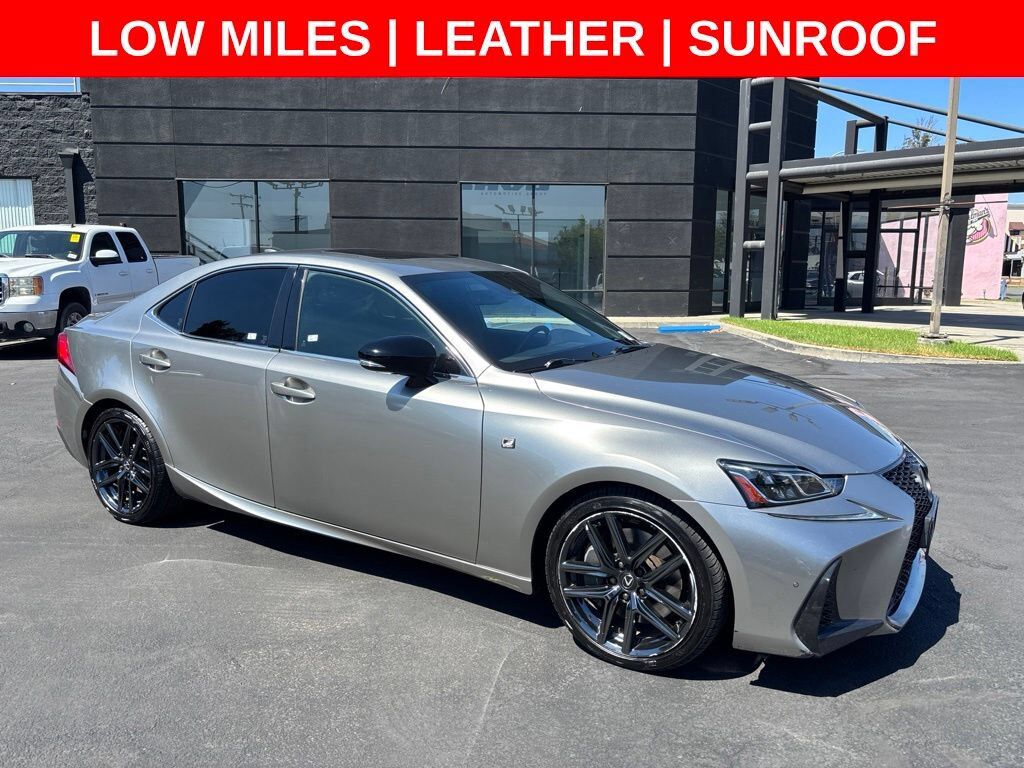 2019 Lexus IS