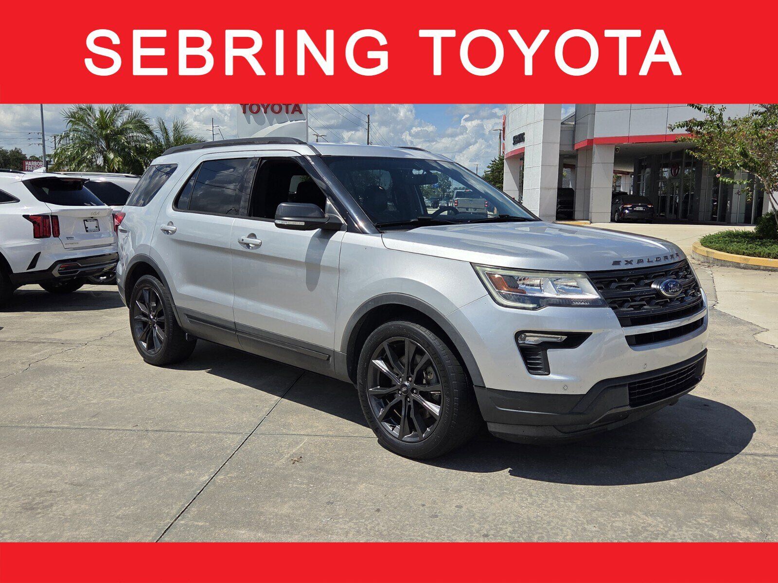 2018 FORD Explorer