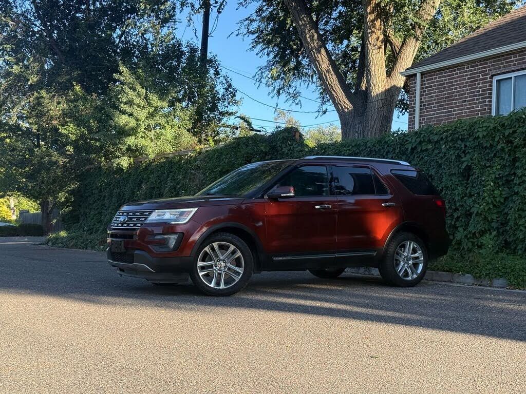 2016 FORD Explorer