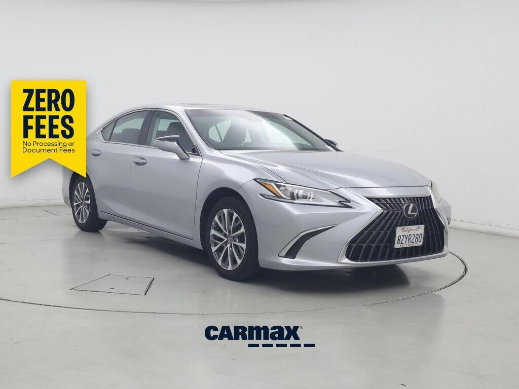 2022 LEXUS ES
