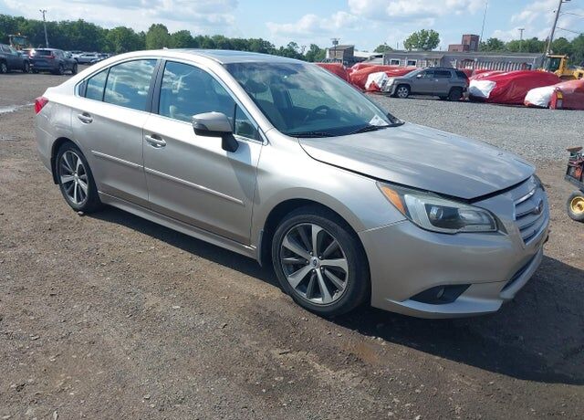 2016 SUBARU Legacy