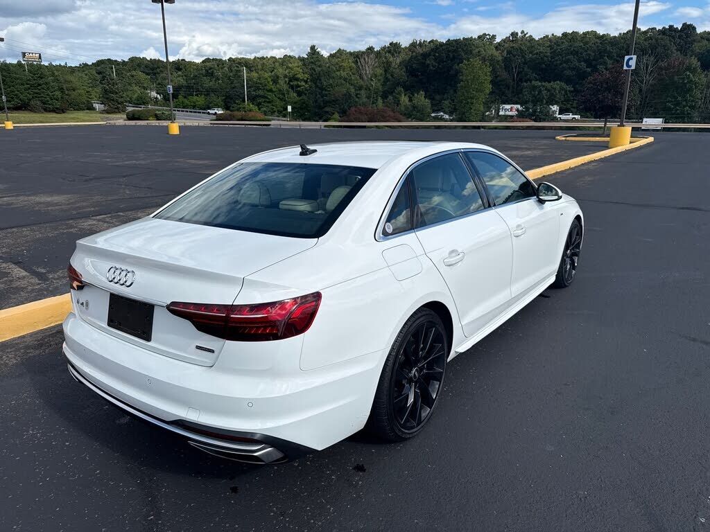 2022 Audi A4