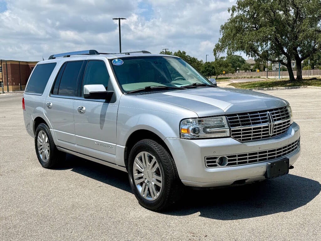 2010 LINCOLN Navigator