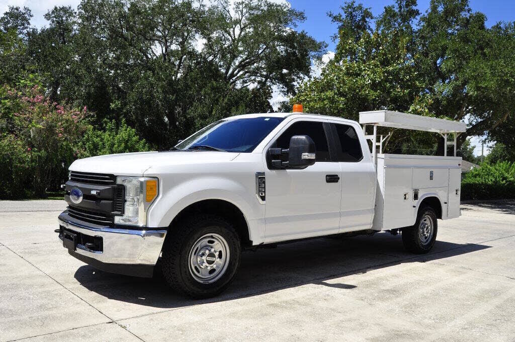 2017 FORD F-350