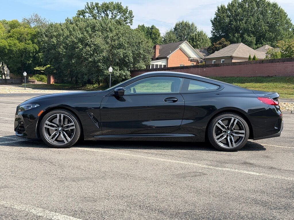 2024 BMW 850i