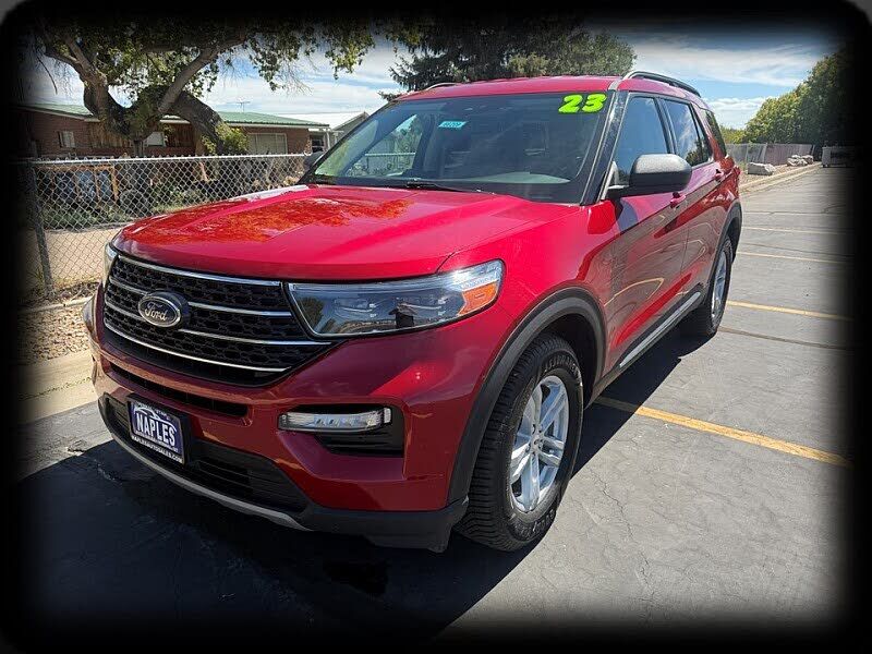 2023 FORD Explorer