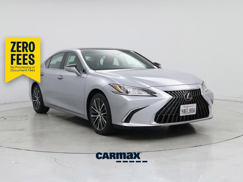 2022 LEXUS ES