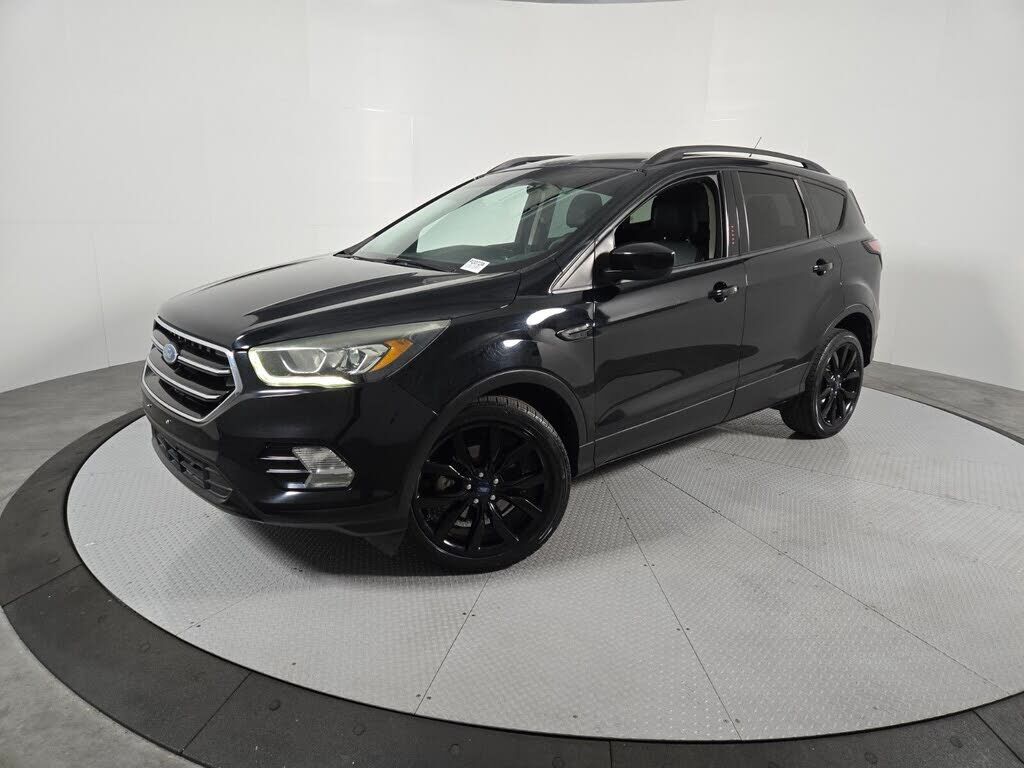 2017 FORD Escape