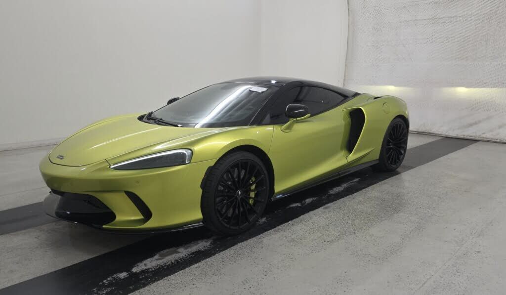 2023 MCLAREN GT