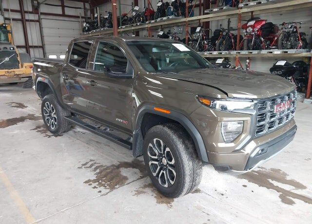 2024 GMC Canyon