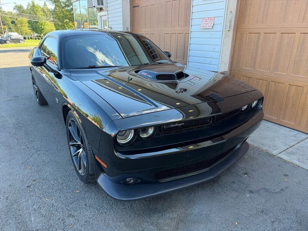 2016 DODGE Challenger
