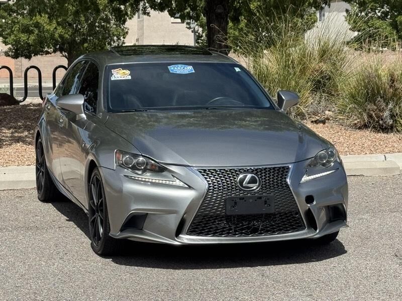2016 Lexus IS