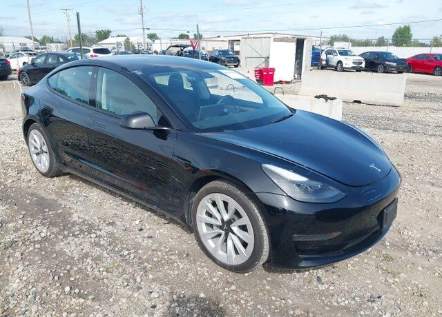 2022 TESLA Model 3