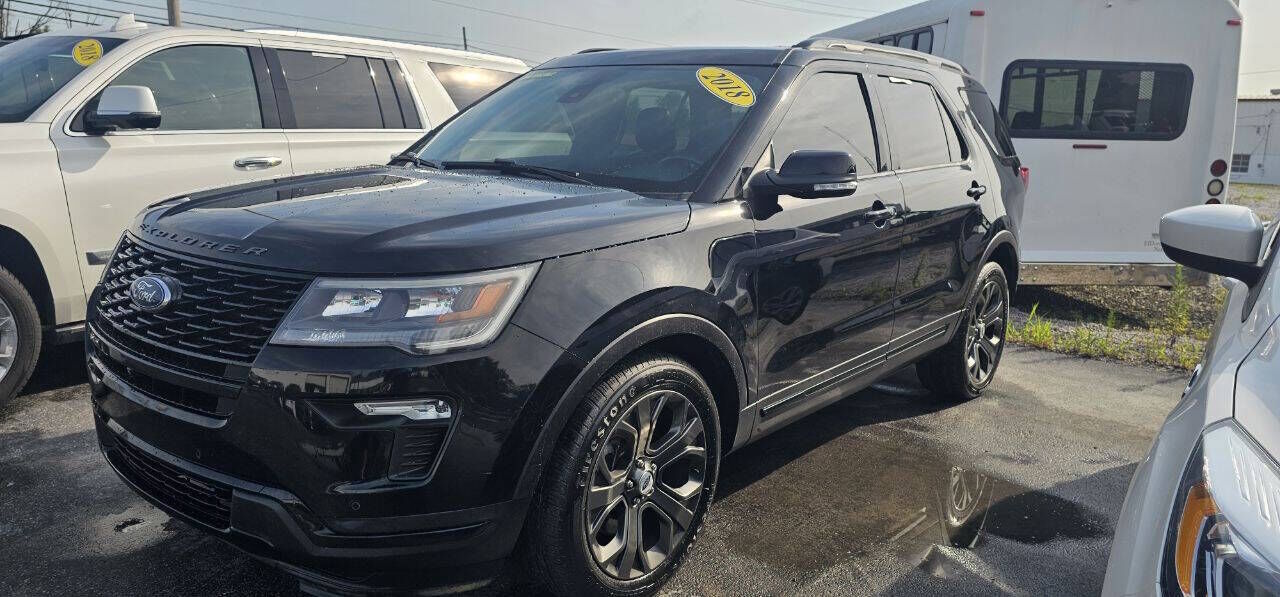 2018 FORD Explorer