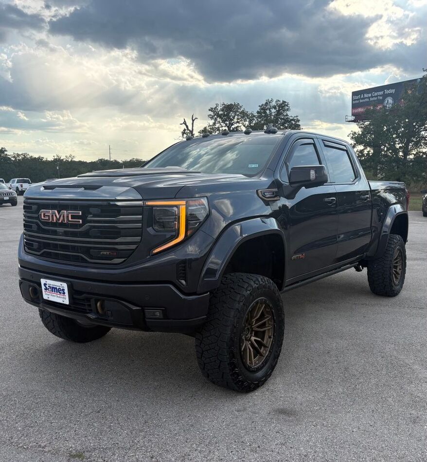 2023 GMC Sierra