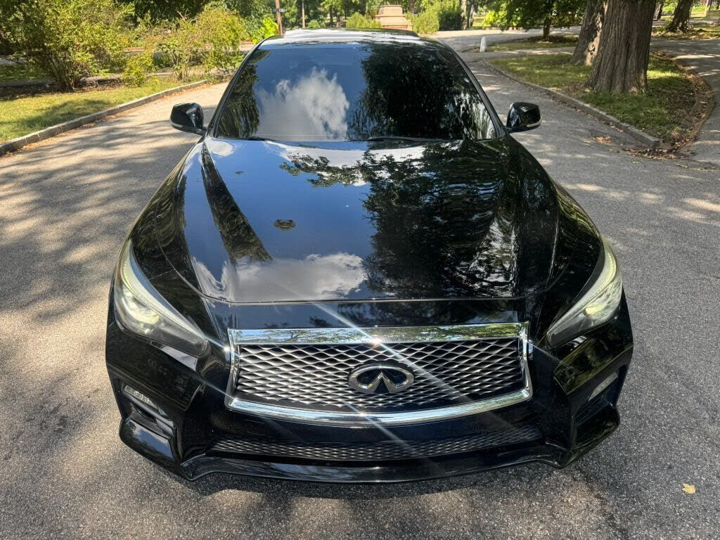 2015 INFINITI Q50