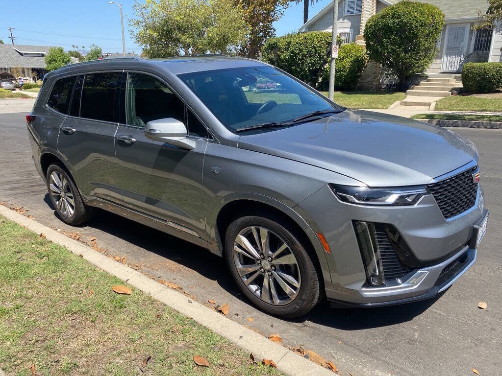 2025 CADILLAC XT6