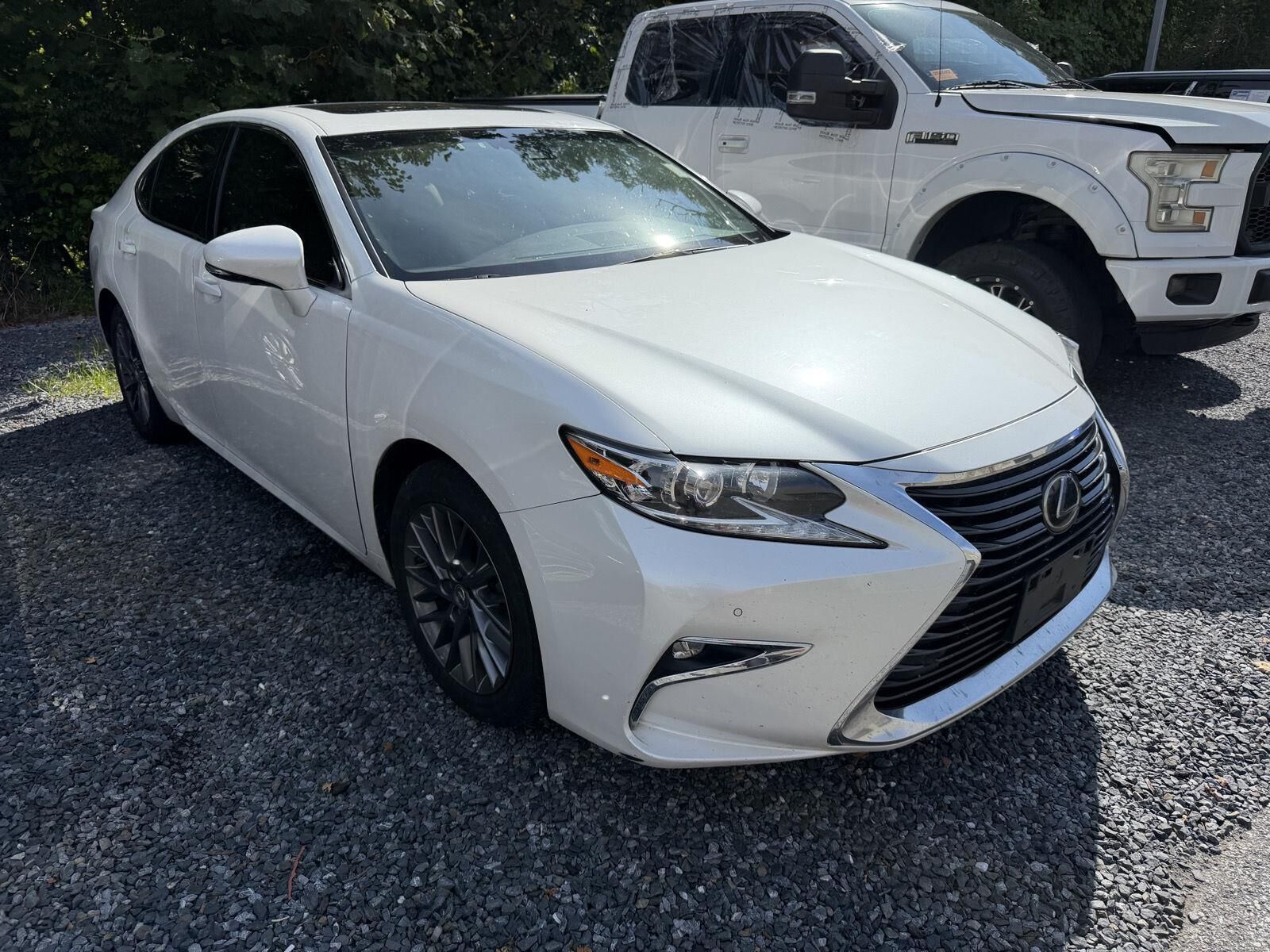 2018 LEXUS ES