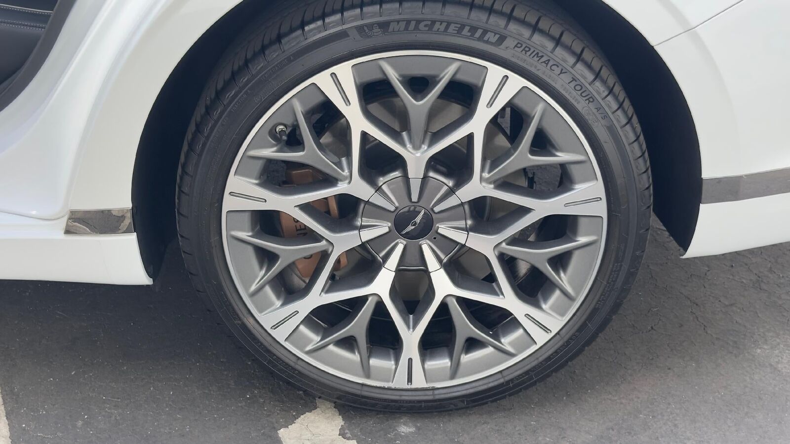 2024 GENESIS G90