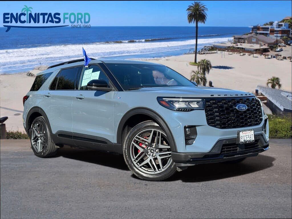 2025 FORD Explorer