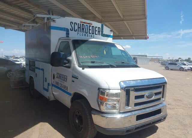 2016 FORD E-350