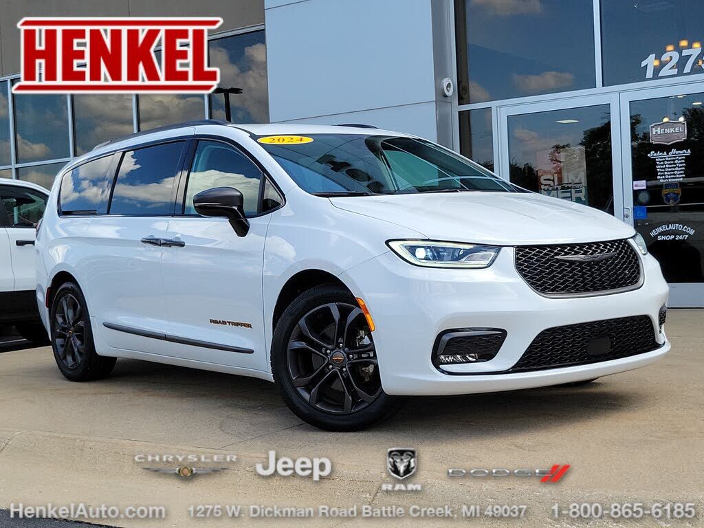 2024 CHRYSLER Pacifica