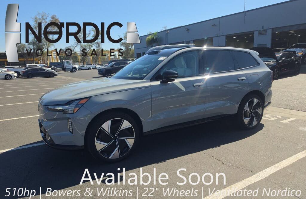 2025 VOLVO EX90
