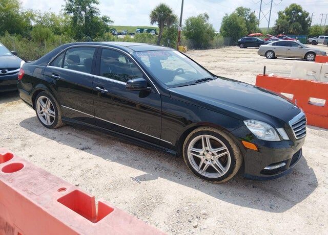 2013 MERCEDES-BENZ E-Class