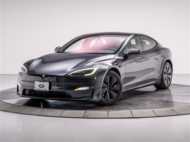 2024 TESLA Model S