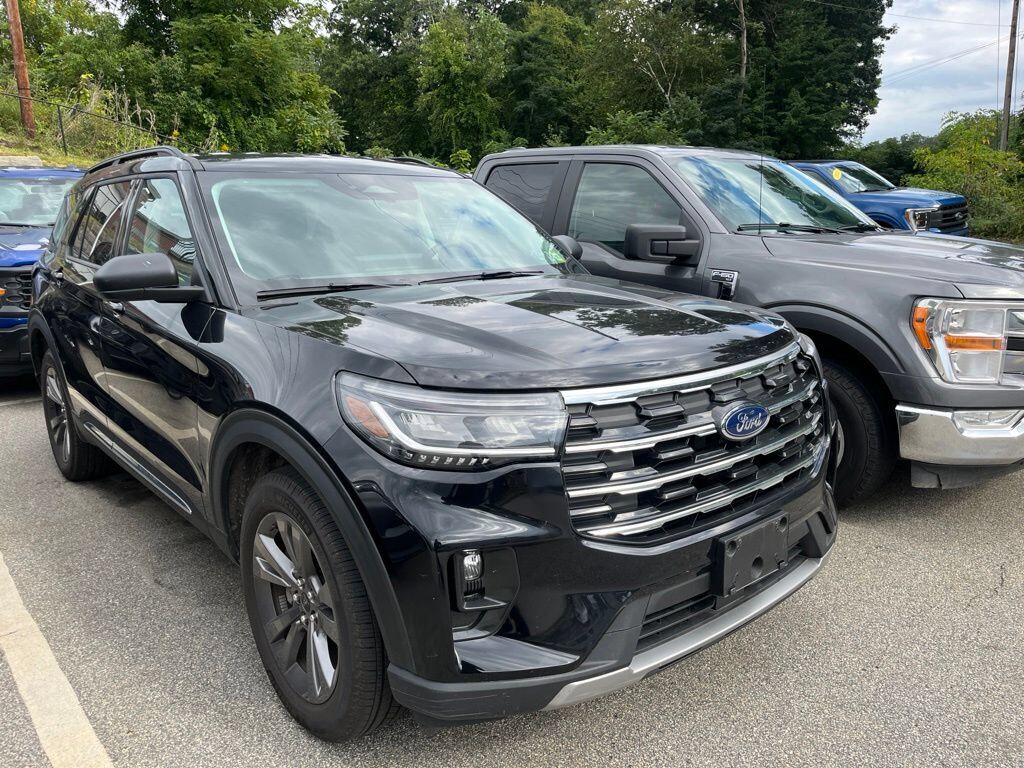 2025 FORD Explorer