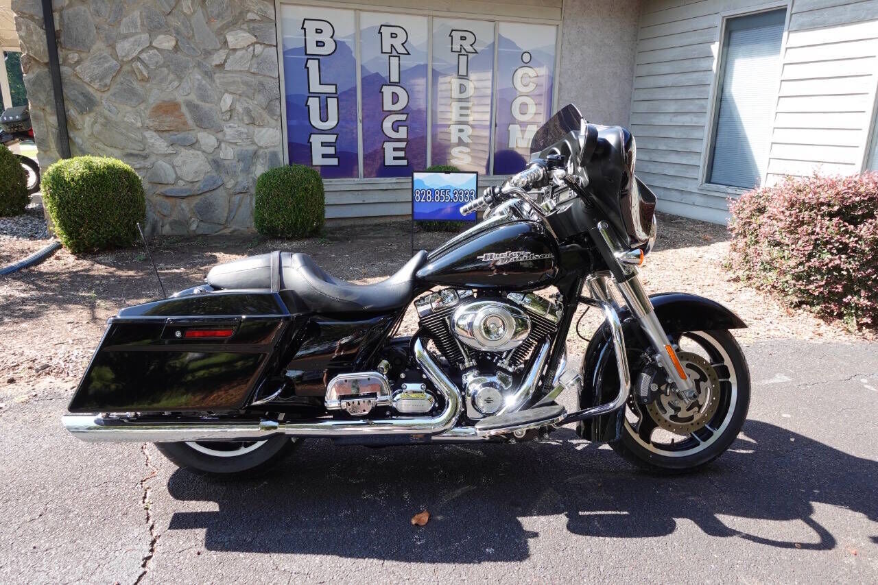 2012 HARLEY DAVIDSON Street Glide 103