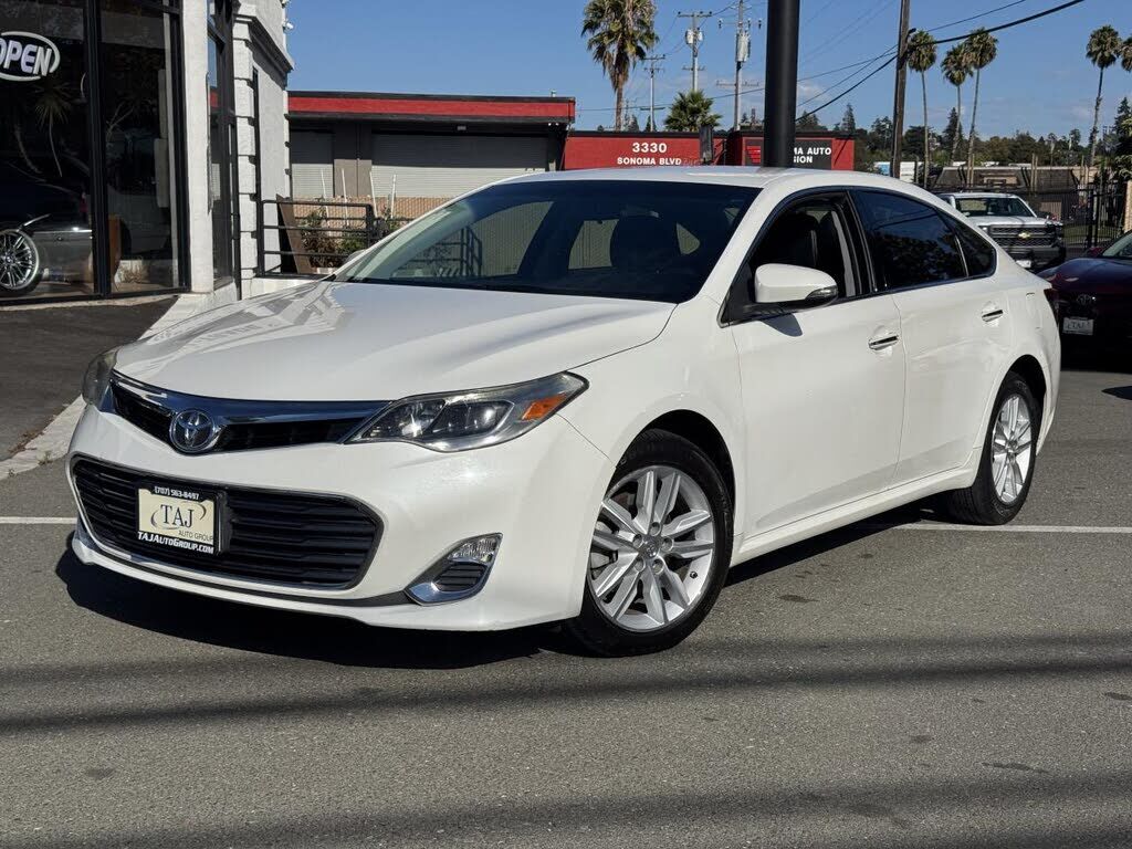 2014 TOYOTA Avalon