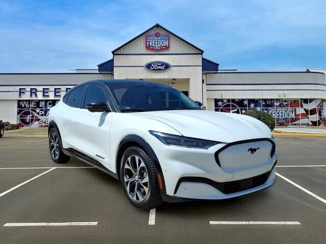 2022 FORD Mach-E