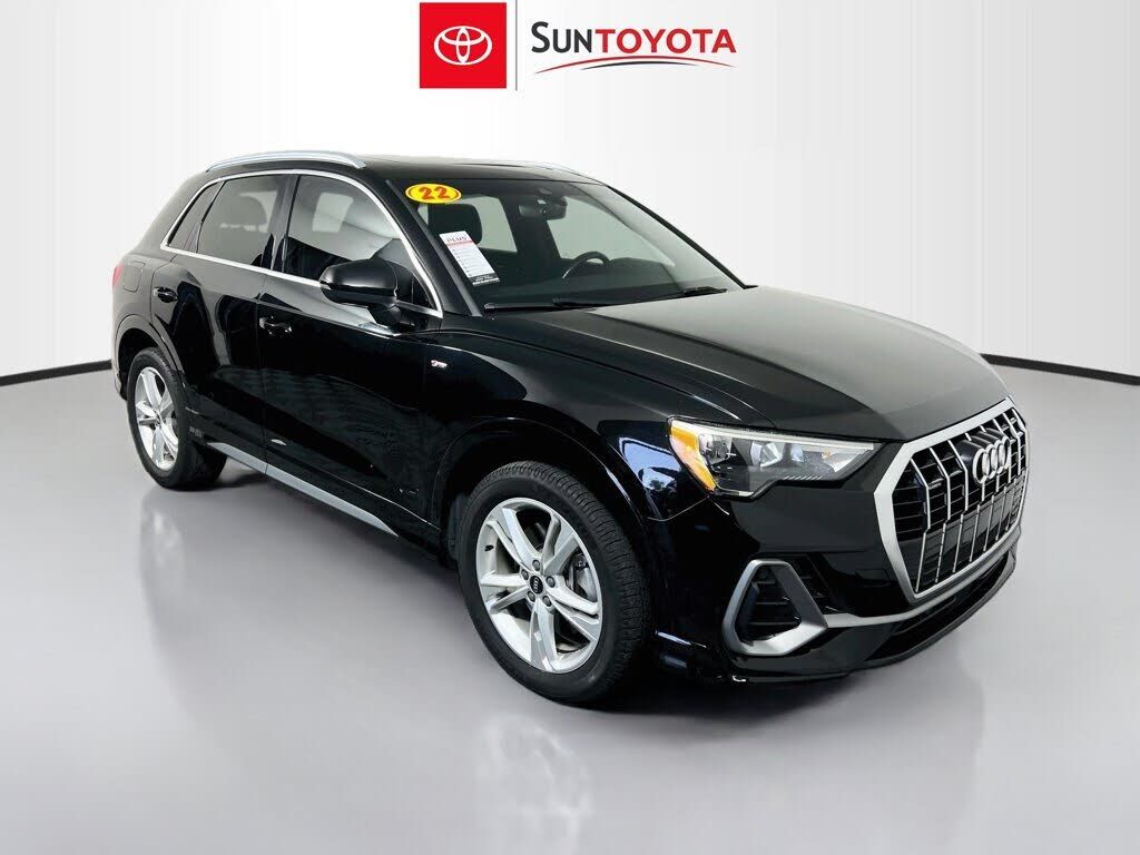 2022 AUDI Q3