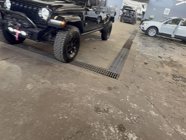 2024 JEEP Gladiator