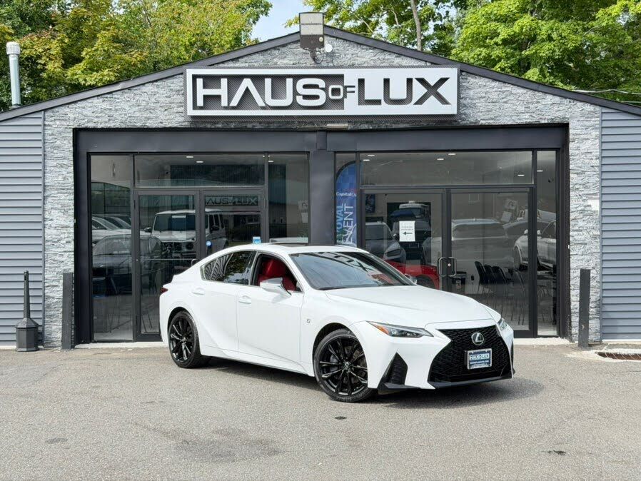 2023 LEXUS IS