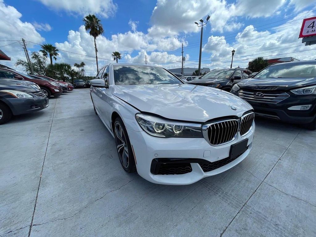 2017 BMW 740i