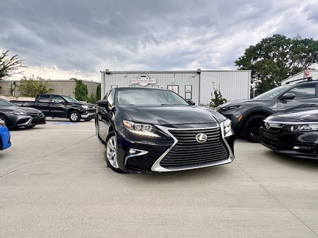 2015 Lexus ES