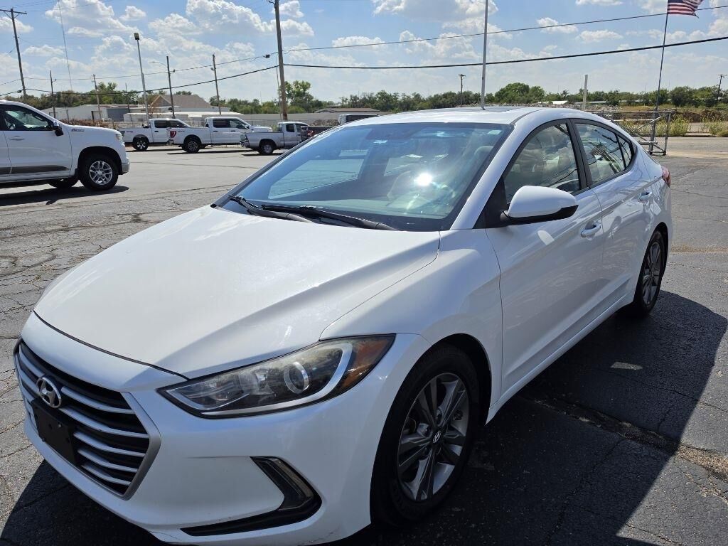 2017 HYUNDAI Elantra