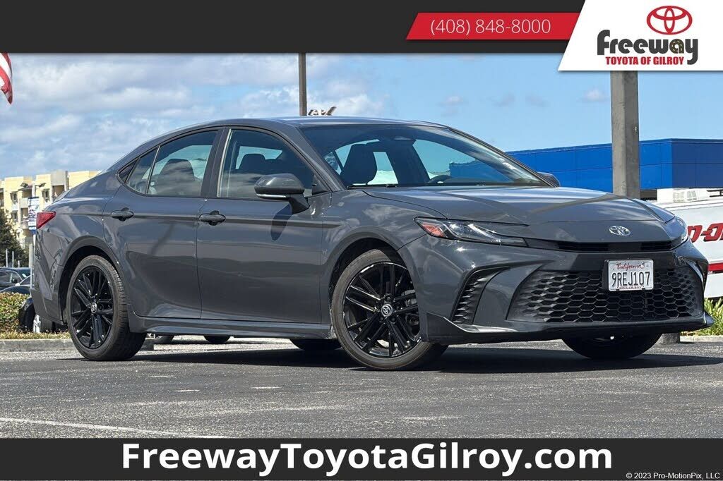 2025 TOYOTA Camry