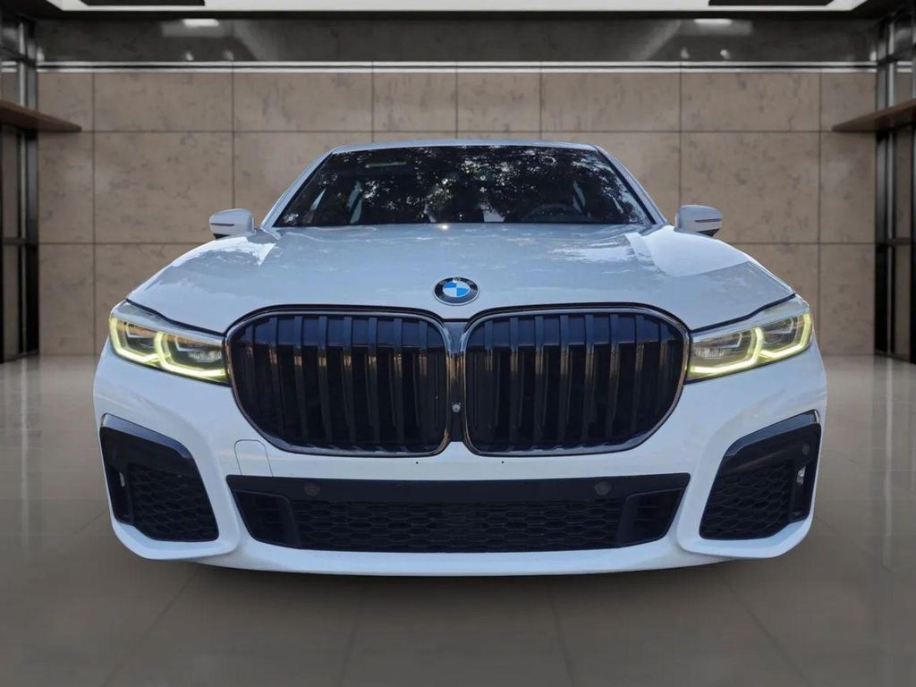2020 BMW 740i