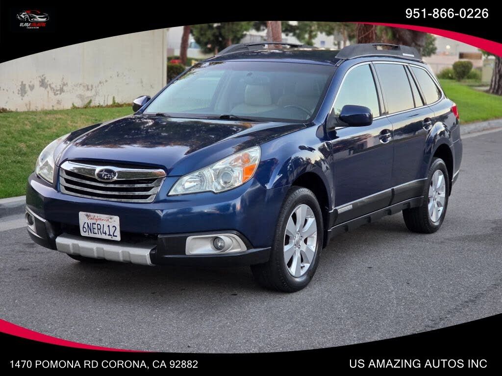 2011 SUBARU Outback