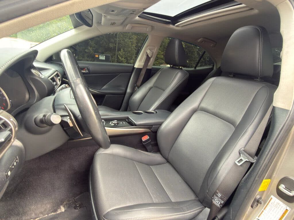 2014 Lexus IS