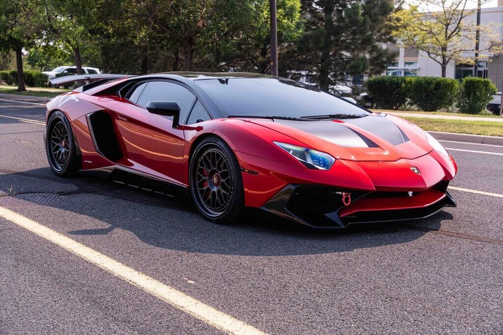 2016 LAMBORGHINI Aventador