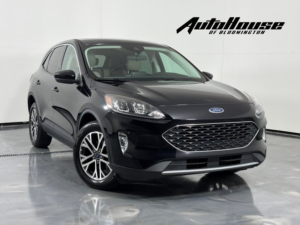 2022 FORD Escape