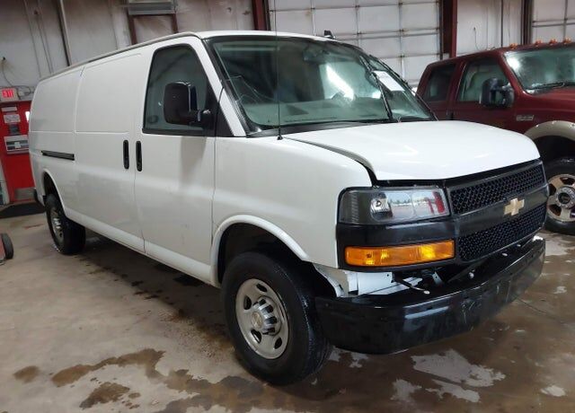 2023 CHEVROLET Express