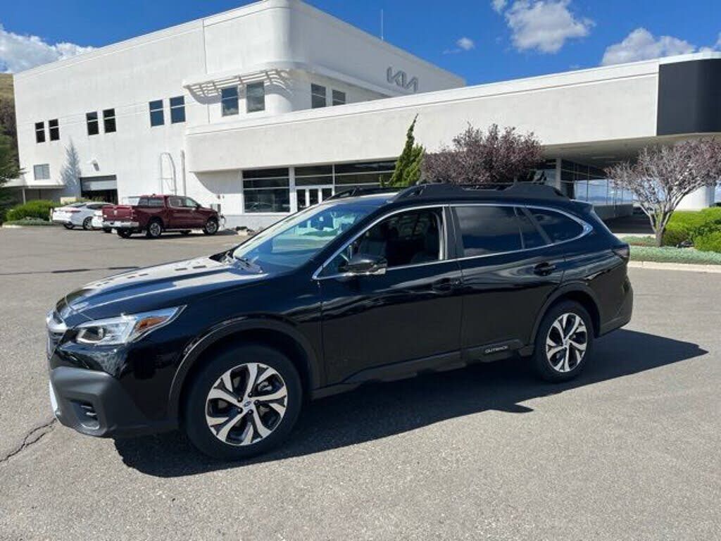 2022 SUBARU Outback