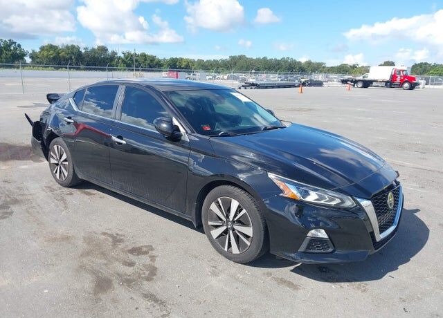 2021 NISSAN Altima