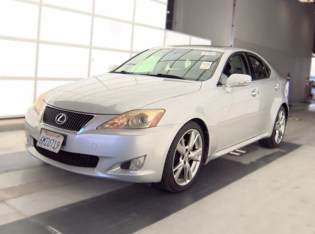 2010 LEXUS IS